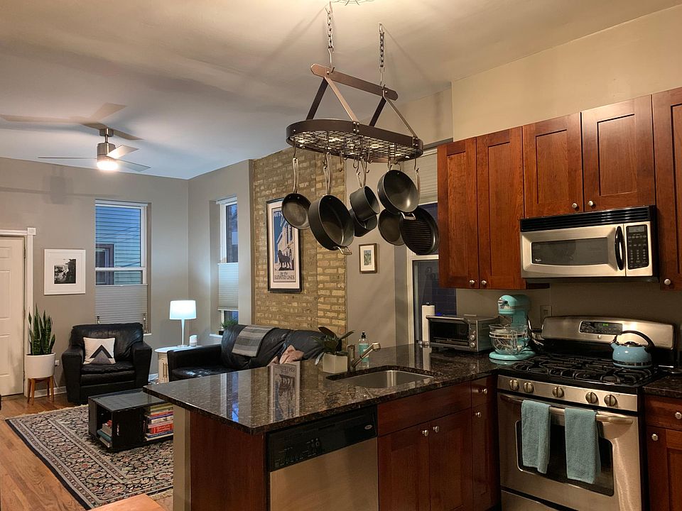 1st image of 1031 N Paulina St APT 1R