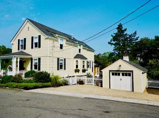 14 Stacey St, Marblehead, MA 01945