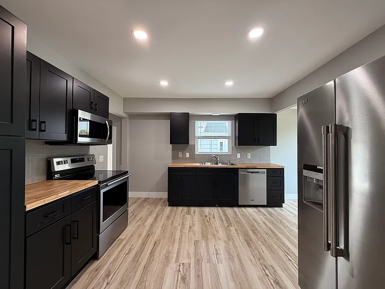 6632 Commonwealth Blvd — Photo 10