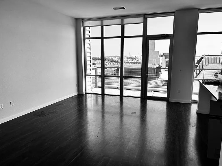 Metreau Apartments — Photo 49