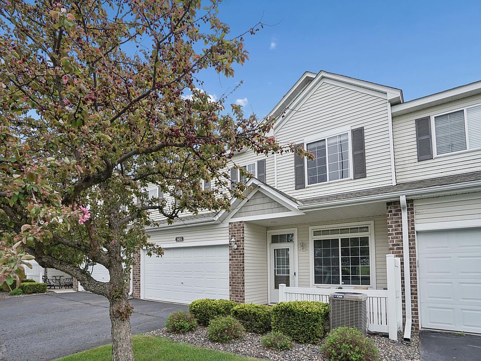 1st image of 805 Willow Glen Ct #1102