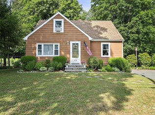 114 Pine St, South Easton, MA 02375