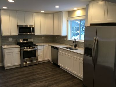 26910 N Circle Dr, Mundelein, IL, 60060