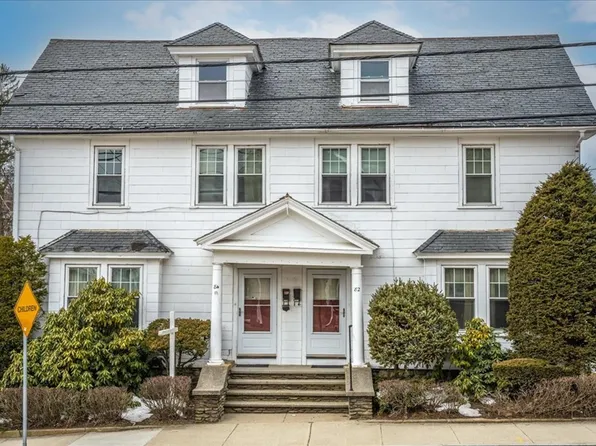 82-84 Elm St, Southbridge, MA 01550