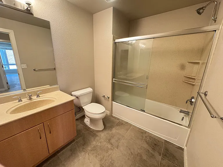 1511 Jefferson St #218 — Photo 6