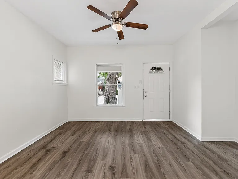 4617 S Benton Ave — Photo 5