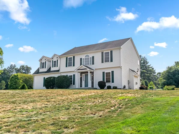 16 Fir Grove Road, Manchester, CT 06040