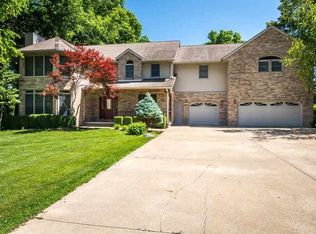 606 Diamond Ct, Morrison, IL 61270