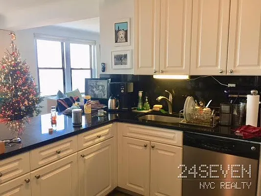 Rented by 24 7 NYC Realty Inc. | media 28
