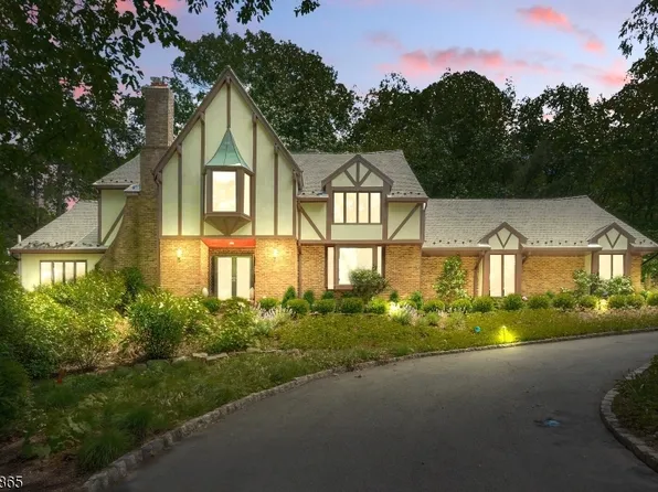 70 Friar Ln, Watchung Boro, NJ 07069