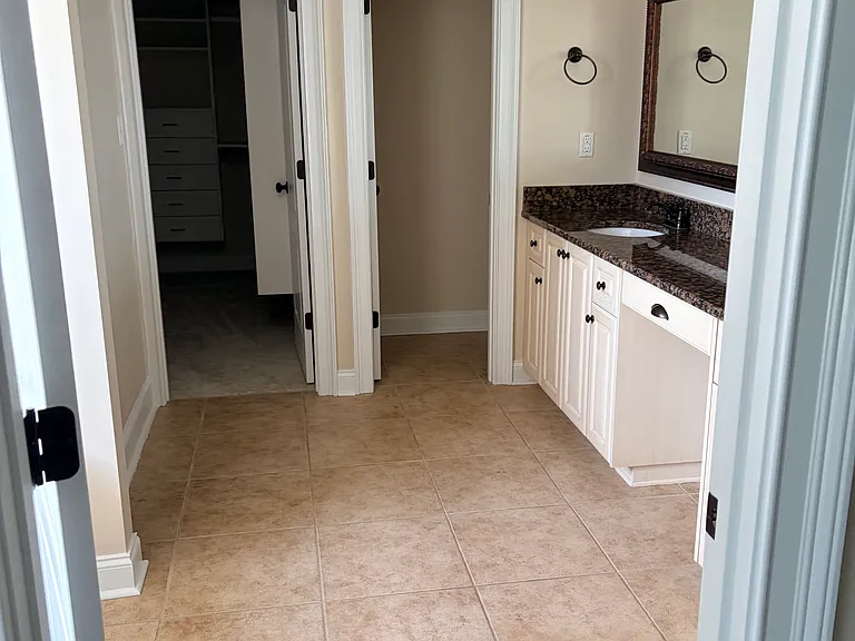 619 Baldwin Pl — Photo 12