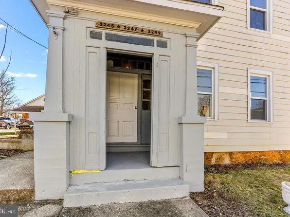 3247 York St #2, Manchester, MD 21102