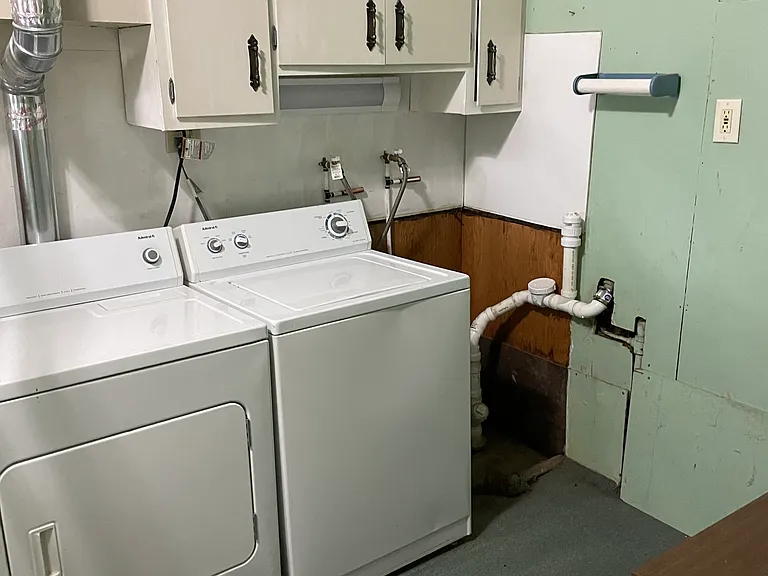 2231 W Mount Hope Ave #C — Photo 3