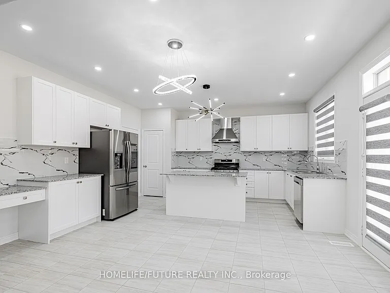 160 Markview Rd — Photo 5