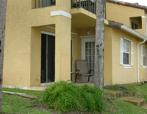 Building Photo 3