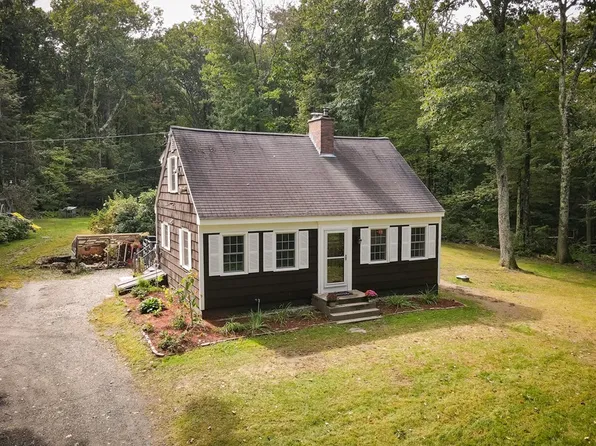 301 Main Rd, Montgomery, MA 01085
