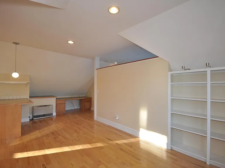 10 W Acton Rd — Photo 4