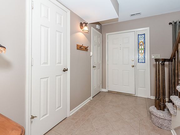 3rd image of 4915 Quail Canyon Dr