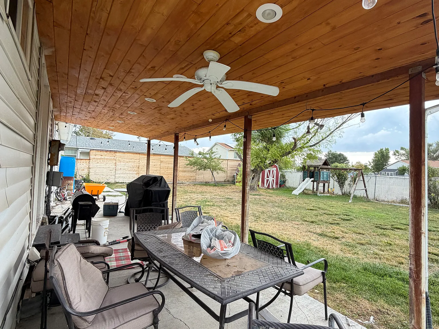 4 bed, 2000 sqft, $2,500 — Photo 3