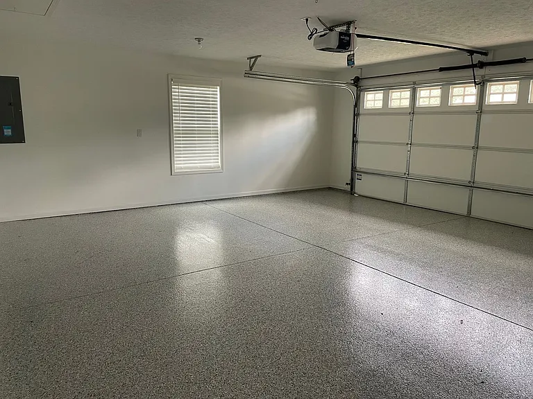 8505 Saurel Dr — Photo 17