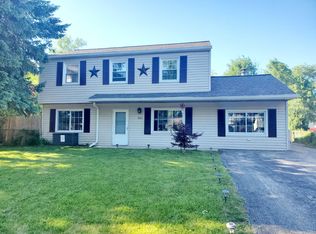 524 Redwood Rd, Bolingbrook, IL 60440