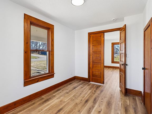 4th image of 200 N West St