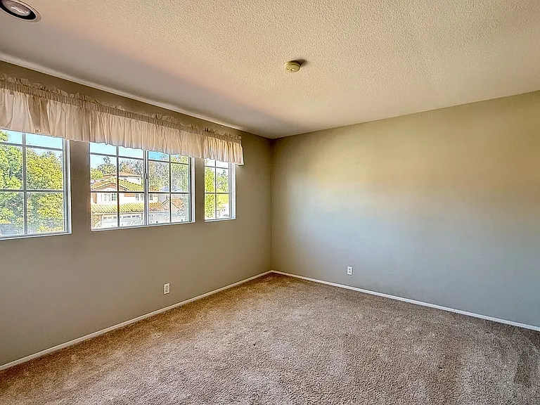 1737 Willowhaven Rd — Photo 15