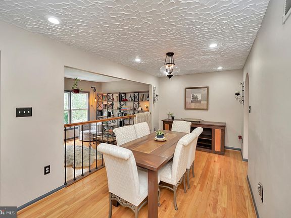 4th image of 2568 Chadwick Ct