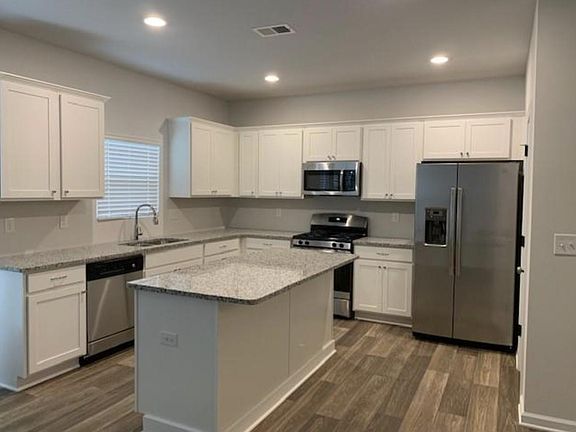 2nd image of 7 Lucas James Cir
