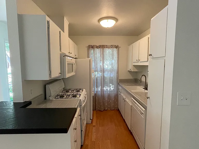 22330 Victory Blvd #202 — Photo 6