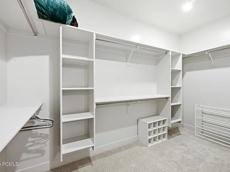 519 W Ascent Dr — Photo 24