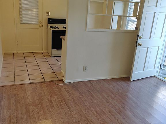 2nd image of 407 W Norwood Pl #C