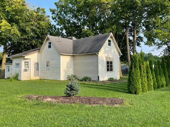 101 S Alfonte St, Ingalls, IN 46048