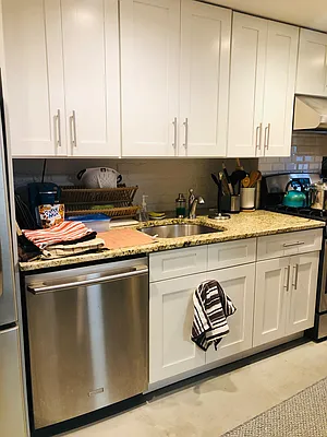 Rented by Sur Management LLC | media 19