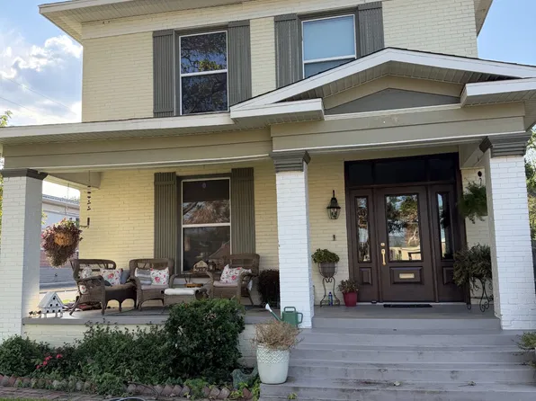 121 F St SW, Ardmore, OK 73401