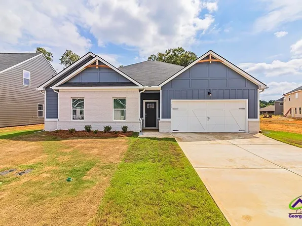 648 Encore Dr, Perry, GA 31069