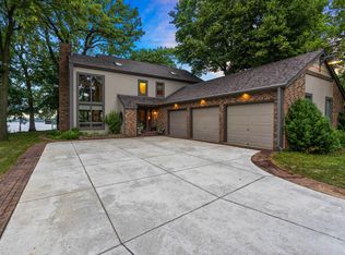 S74W17660 Lake Dr, Muskego, WI 53150