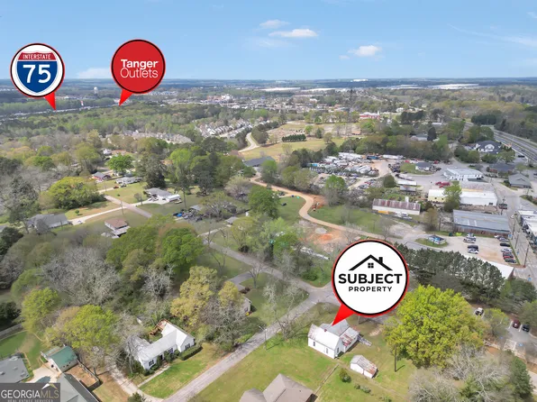 27 Smith St, Locust Grove, GA 30248