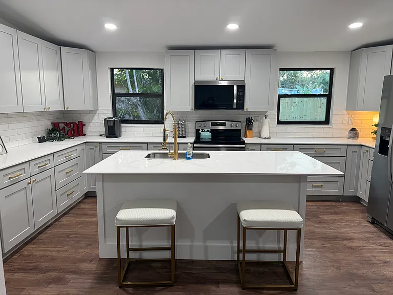 3000 Karen Ave — Photo 10