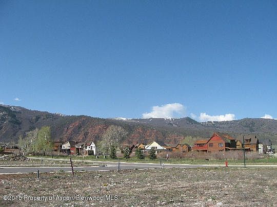 2nd image of 110 Valley Ct