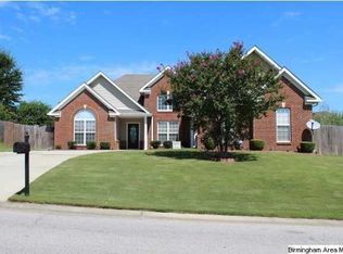 202 Camden Cove Pkwy, Calera, AL 35040