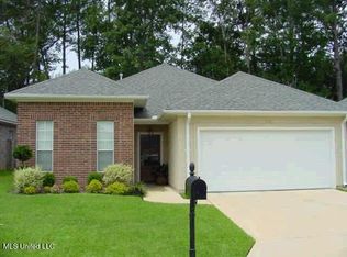 211 Stoneybrook Dr, Brandon, MS 39042