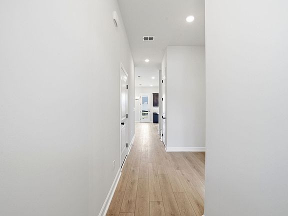 4th image of 533 Waters Edge Dr. #Cyprus C
