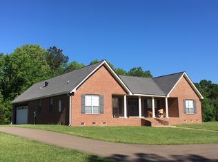 1097 Dees Rd, Crystal Springs, MS 39059