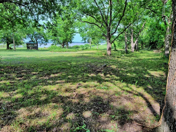 140 Elm Rd, Nocona, TX 76255