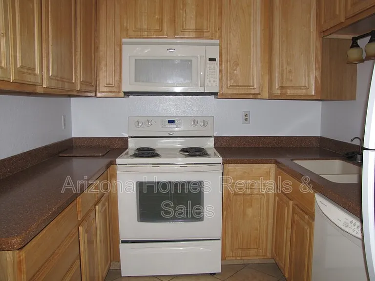 2753 W Anklam Rd #E — Photo 10