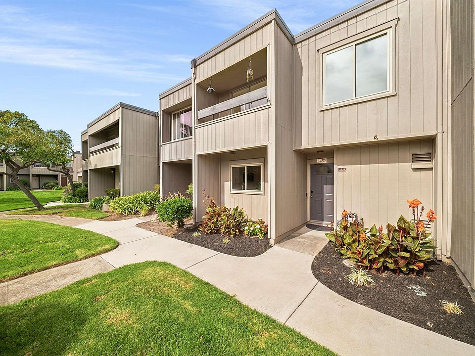 1st image of 3452 Capella Ln