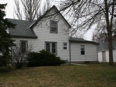 720 9th St, Howard Lake, MN, 55349