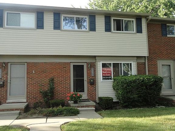 2nd image of 25825 Salem St