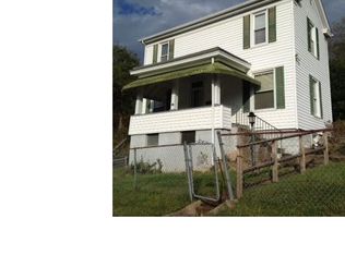 48 Oak St, Bridgeport, OH
